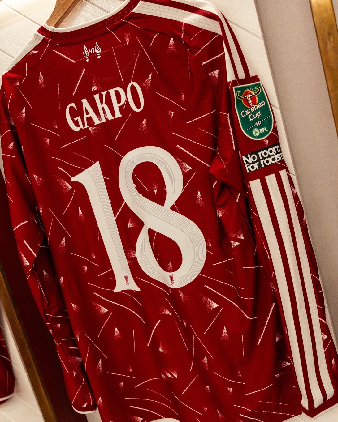Inside our dressing room 📸🔴
