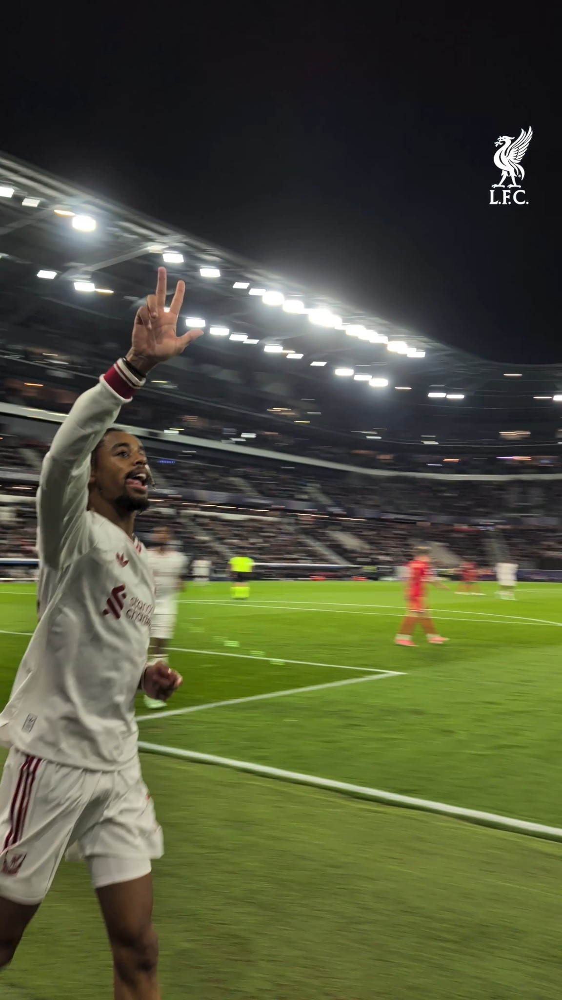 "Bradley Barcola runs down the wing for me" 🎵🙌