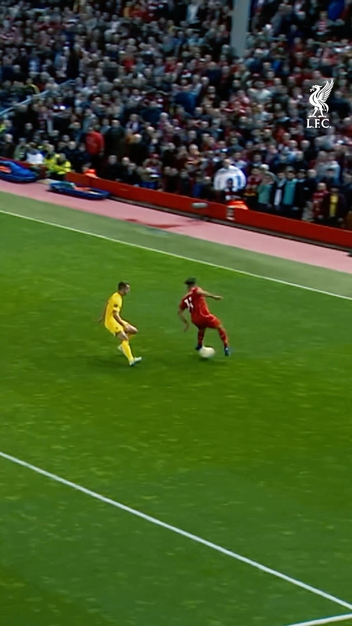 That time Bobby faced Villarreal at Anfield 🤯💫