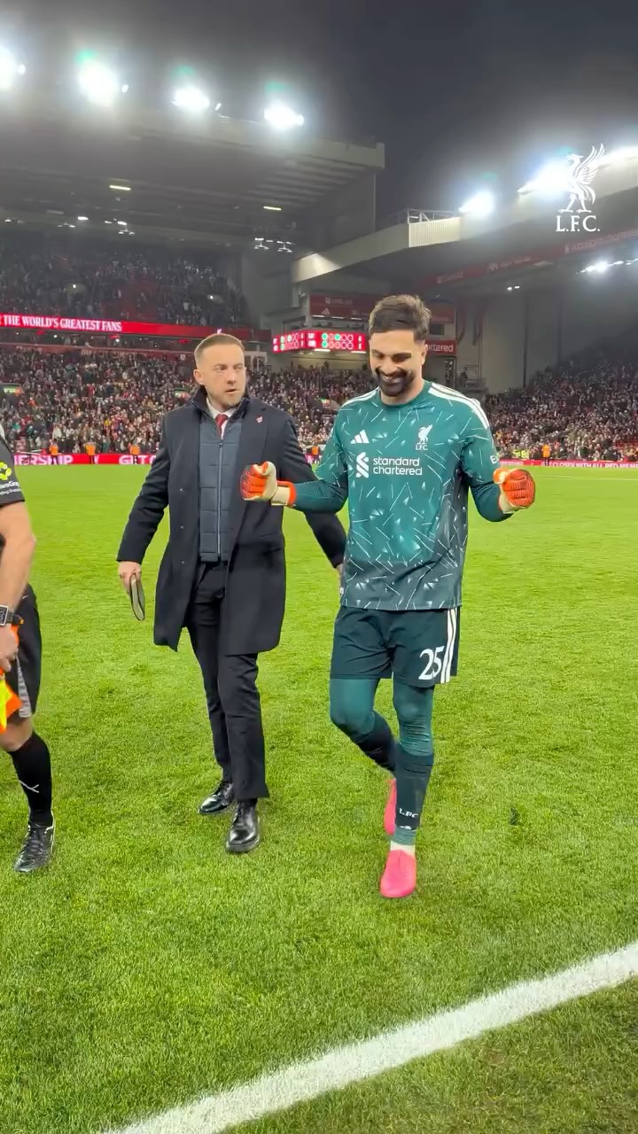 GET IN! 🙌🔴