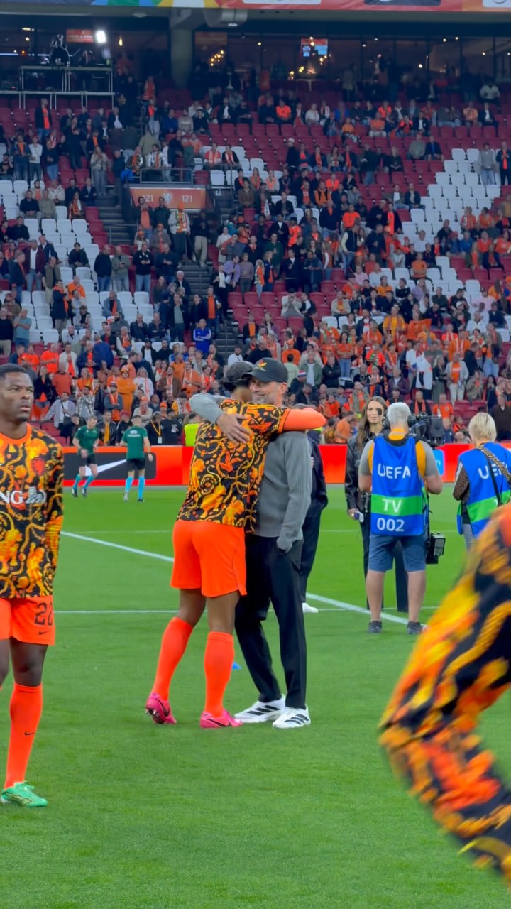 Virgil 🤝 Klopp. ...
