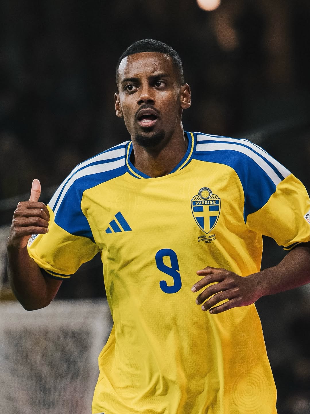 @alex_isak ✨🇸🇪